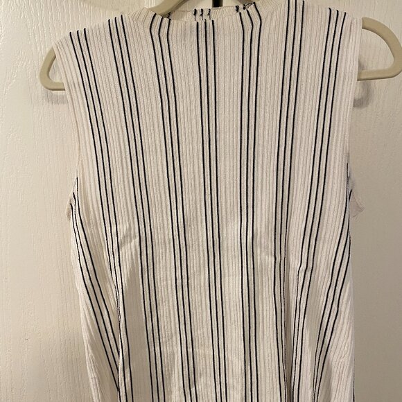 Tahari Women's L Striped Sleeveless Tank Top - Picture 1 of 3
